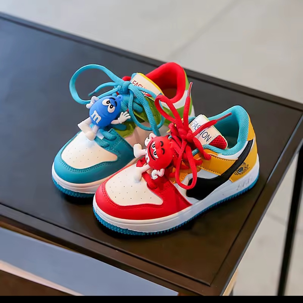 Colorful Kids Sneakers with Cartoon Accents Low-top